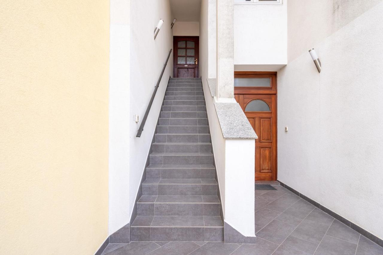 Alto 1 Studio Apartment 罗维尼 外观 照片