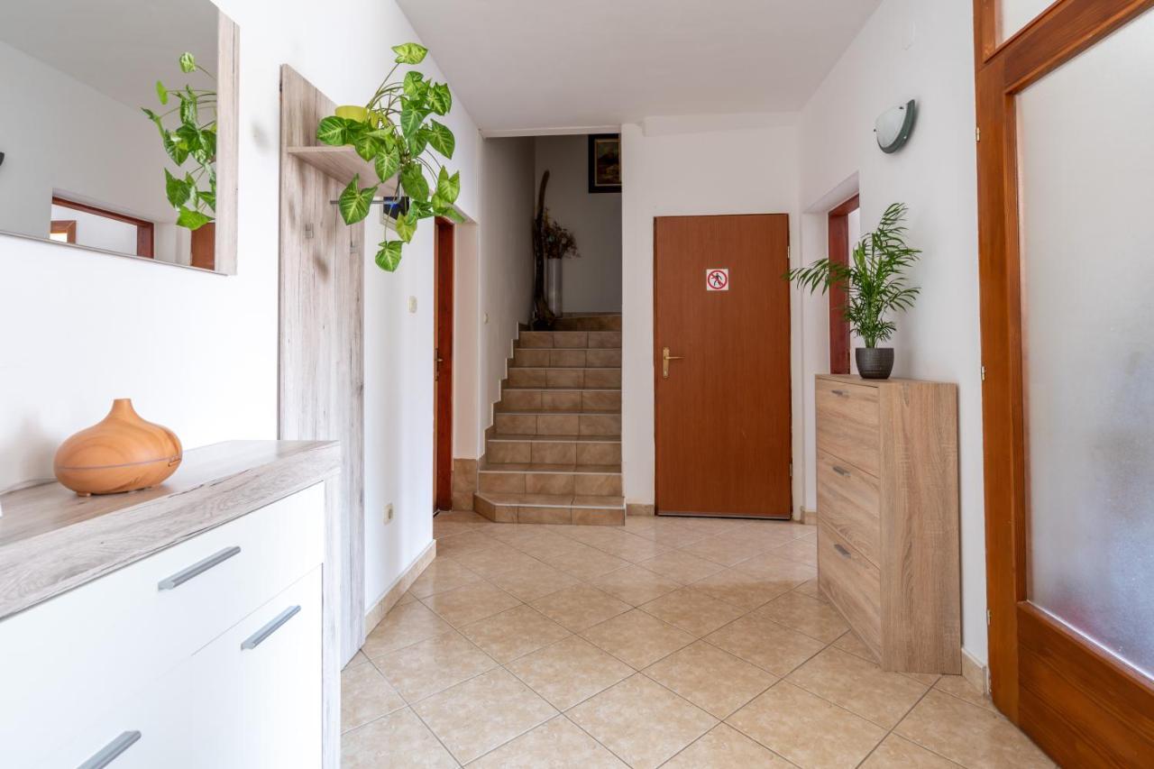 Alto 1 Studio Apartment 罗维尼 外观 照片